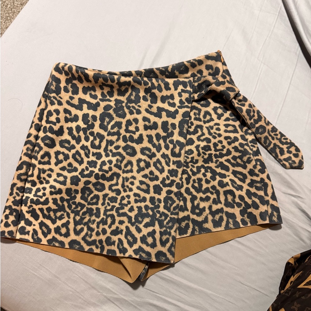 Zara Animal Print Women's Skorts